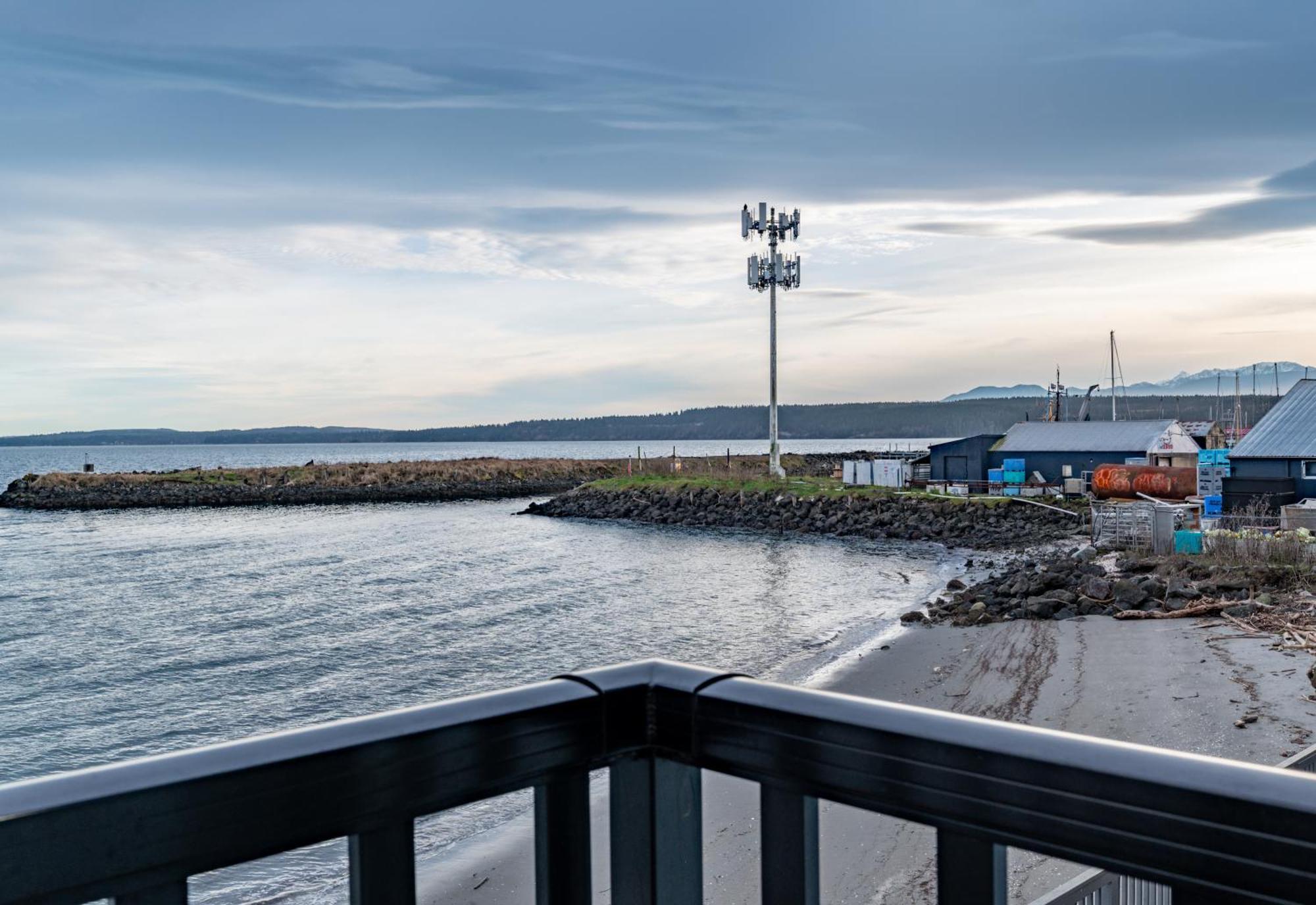 Water Front Inn พอร์ตทาวเซนด์ ภายนอก รูปภาพ