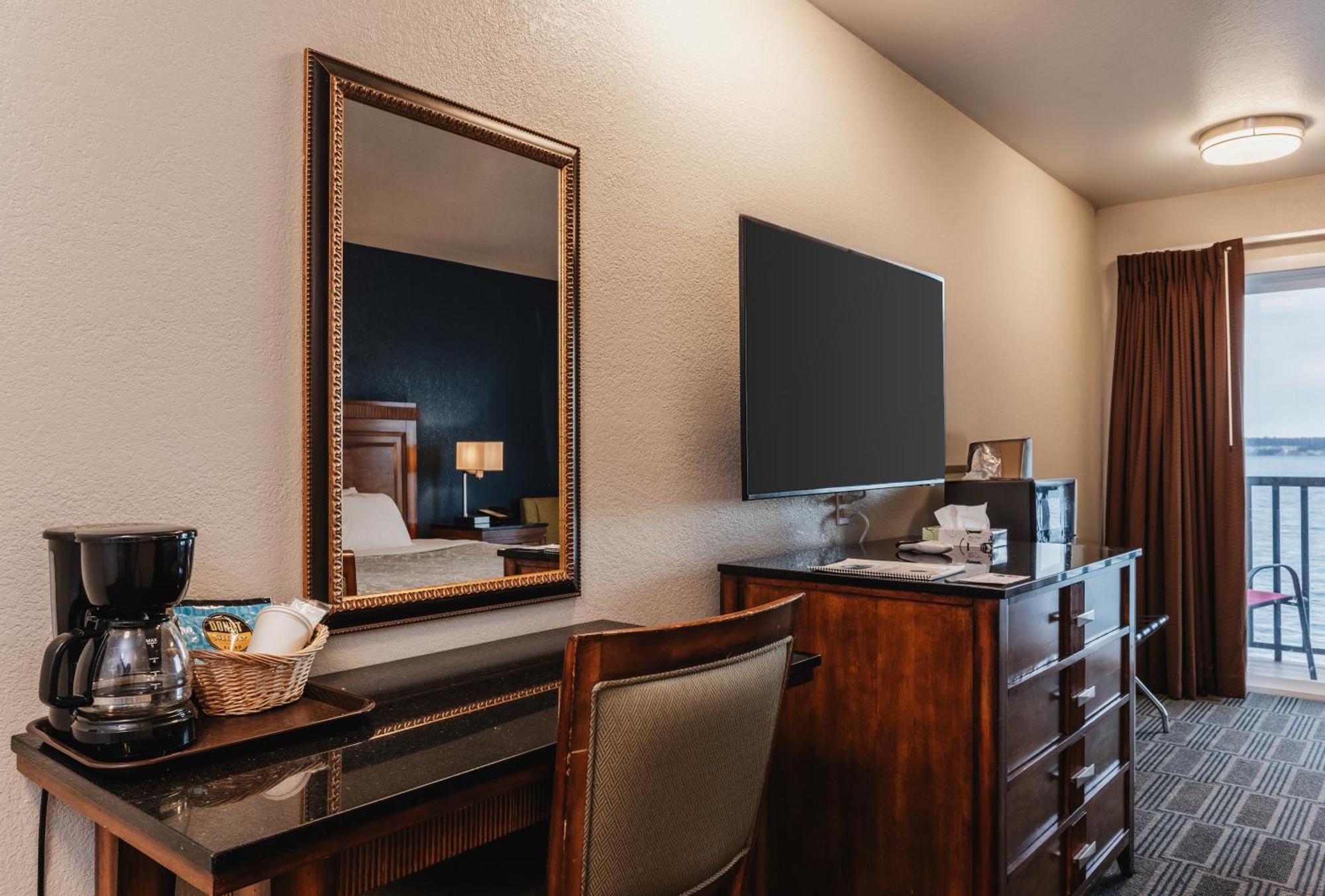 Water Front Inn พอร์ตทาวเซนด์ ภายนอก รูปภาพ