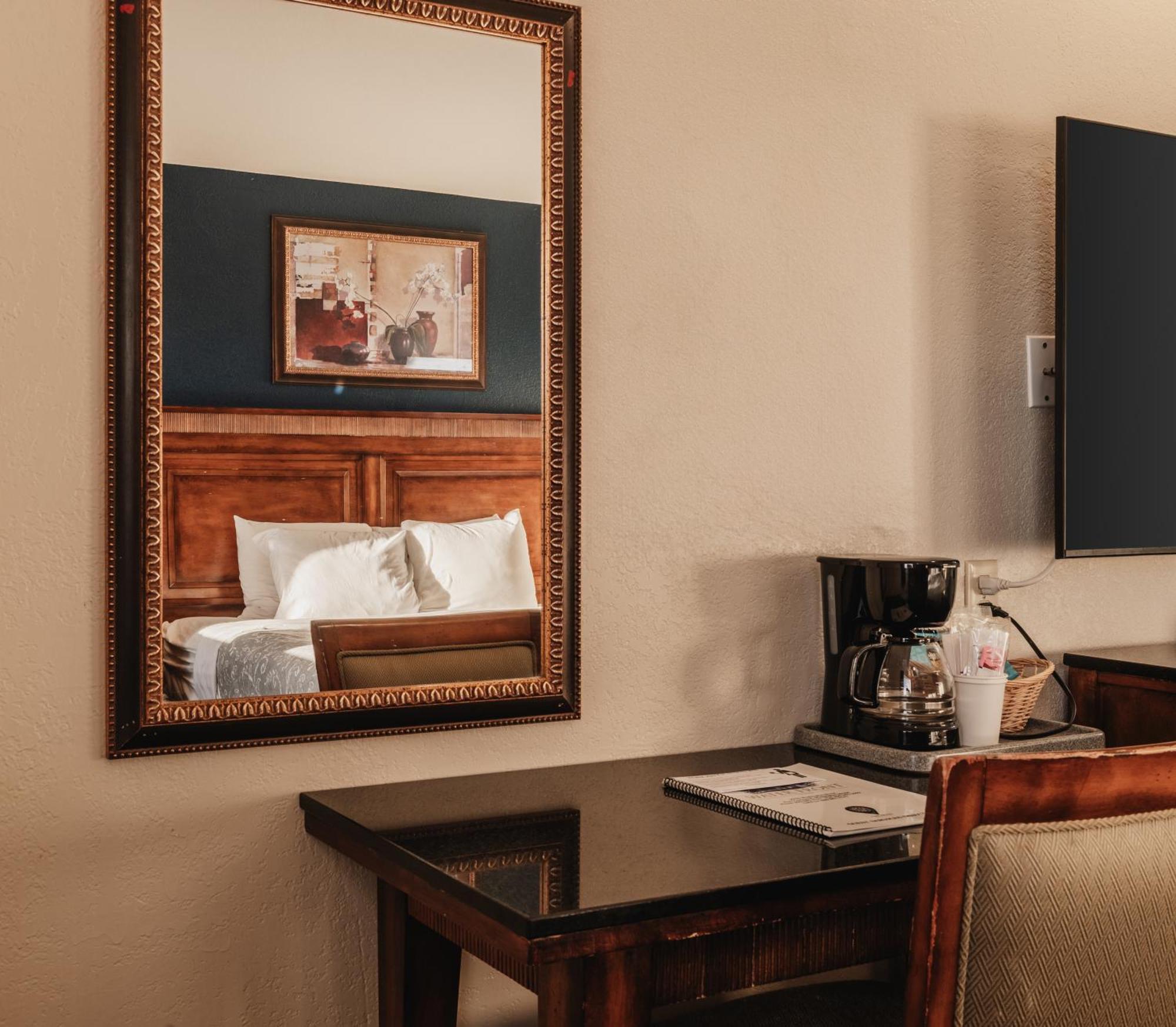 Water Front Inn พอร์ตทาวเซนด์ ภายนอก รูปภาพ
